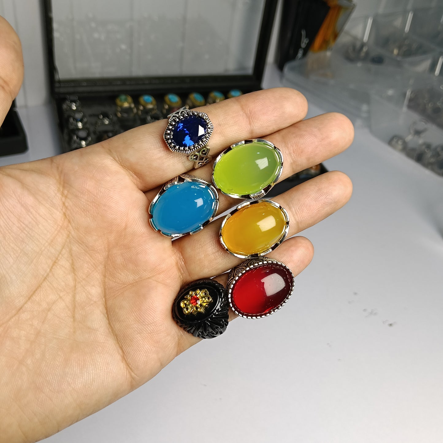 6 Stunning Rings – Premium Nellum & Aqeeq Set