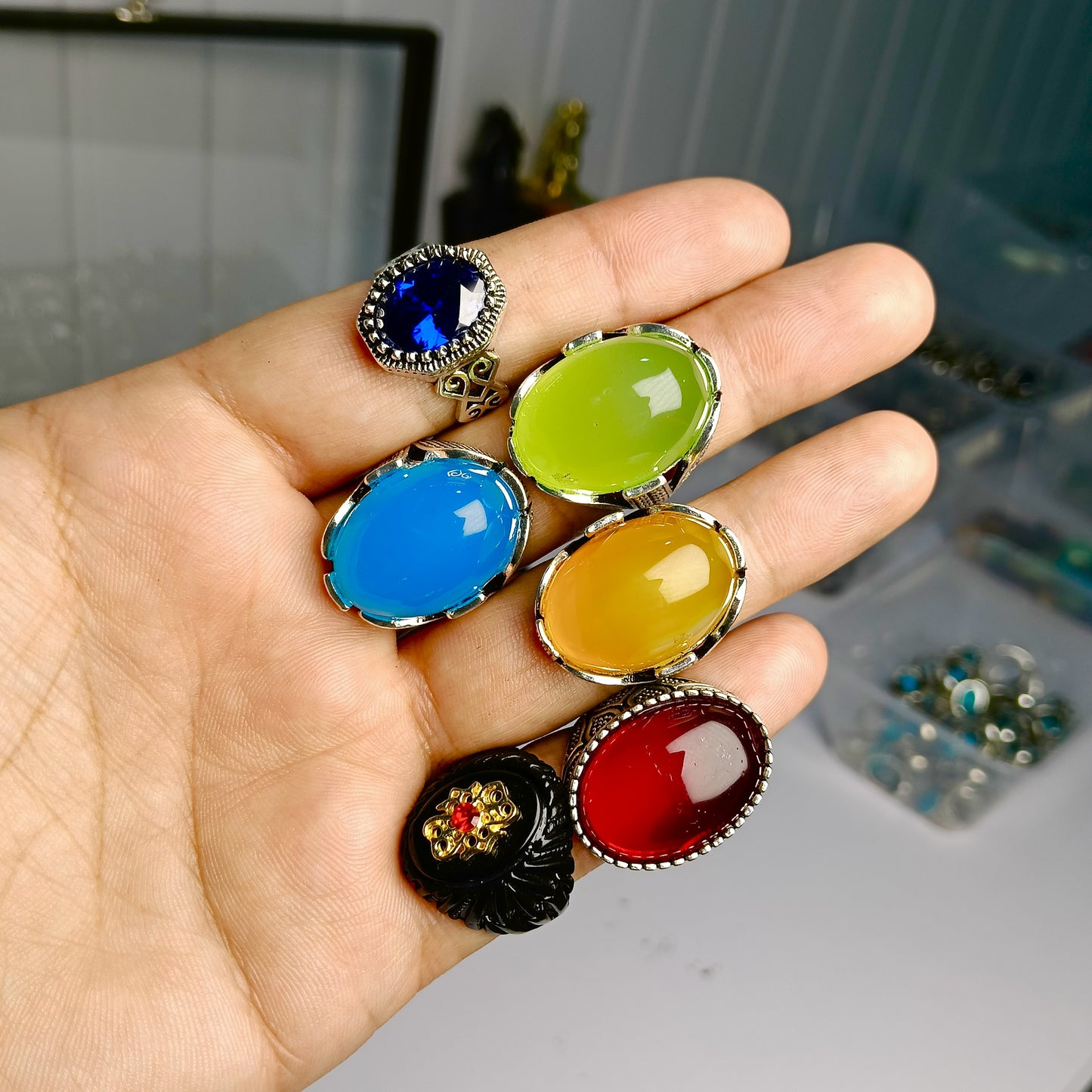 6 Stunning Rings – Premium Nellum & Aqeeq Set