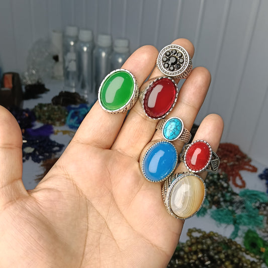 Deal of 7 Aqeeq Rings – feroza, Anari yaqoot, Blue, zircon shejri & Green Stones
