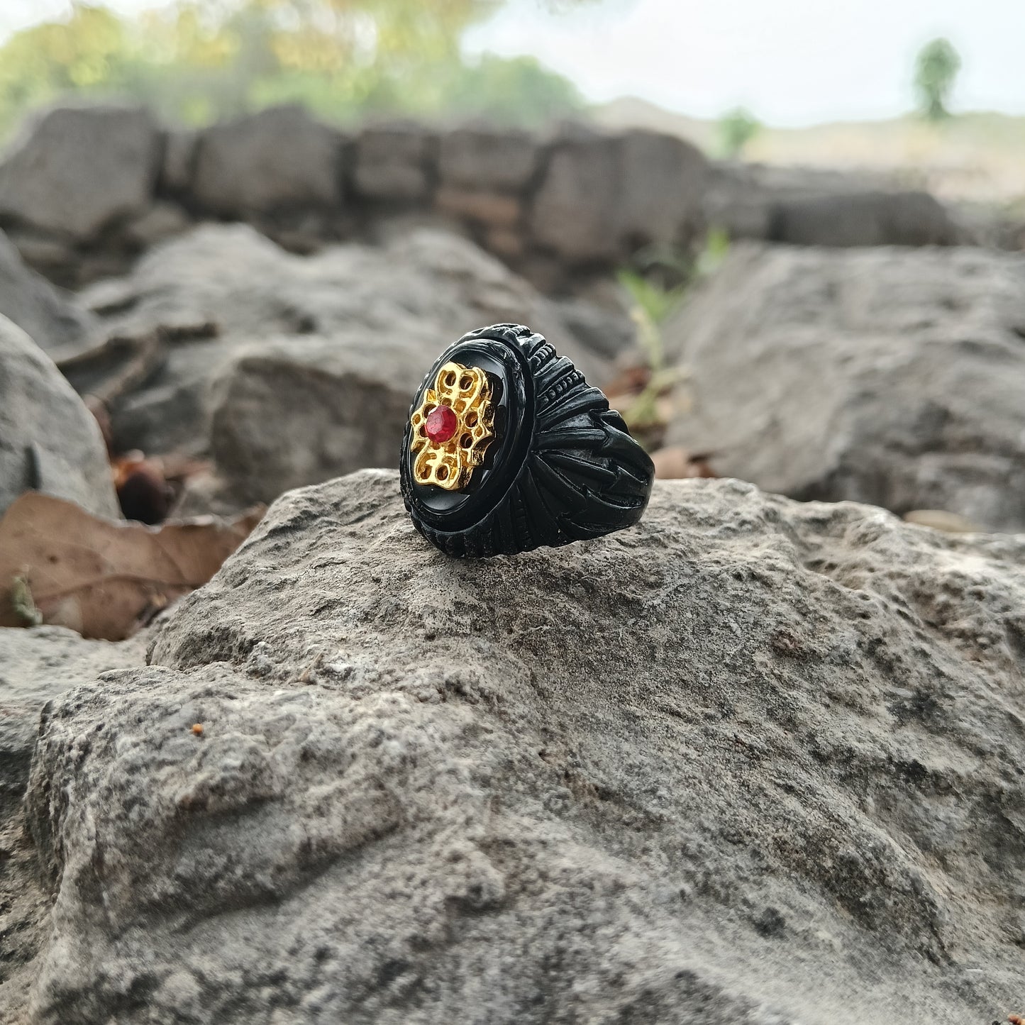 Beautiful Stunning Zircon Stone Ring – Order Now with Free Home Delivery