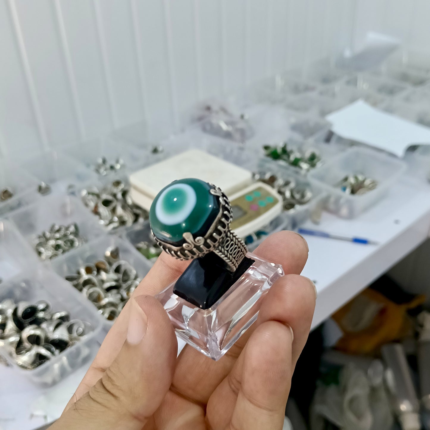 Rare Cat Eye Agate (Aqeeq) Stone Silver Ring – Unique Natural Beauty